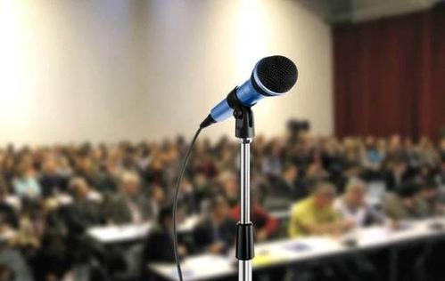 对接美国职业辩论教练及赛事